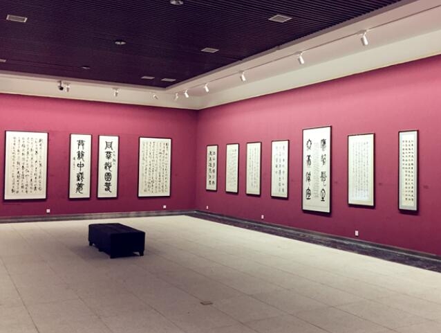 “k1体育麻将胡了杯”职工字画摄影展在崔振宽美术馆开展